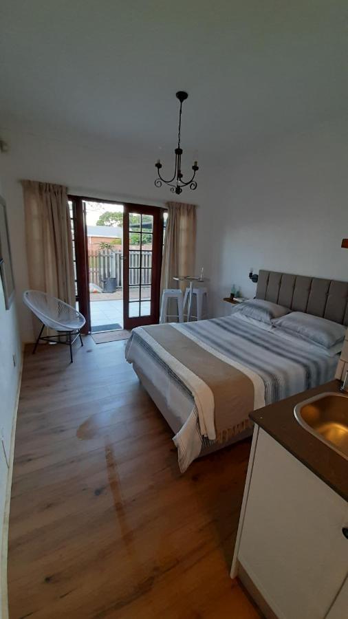 Longships Sanctuary Bed & Breakfast Plettenberg Bay Bagian luar foto