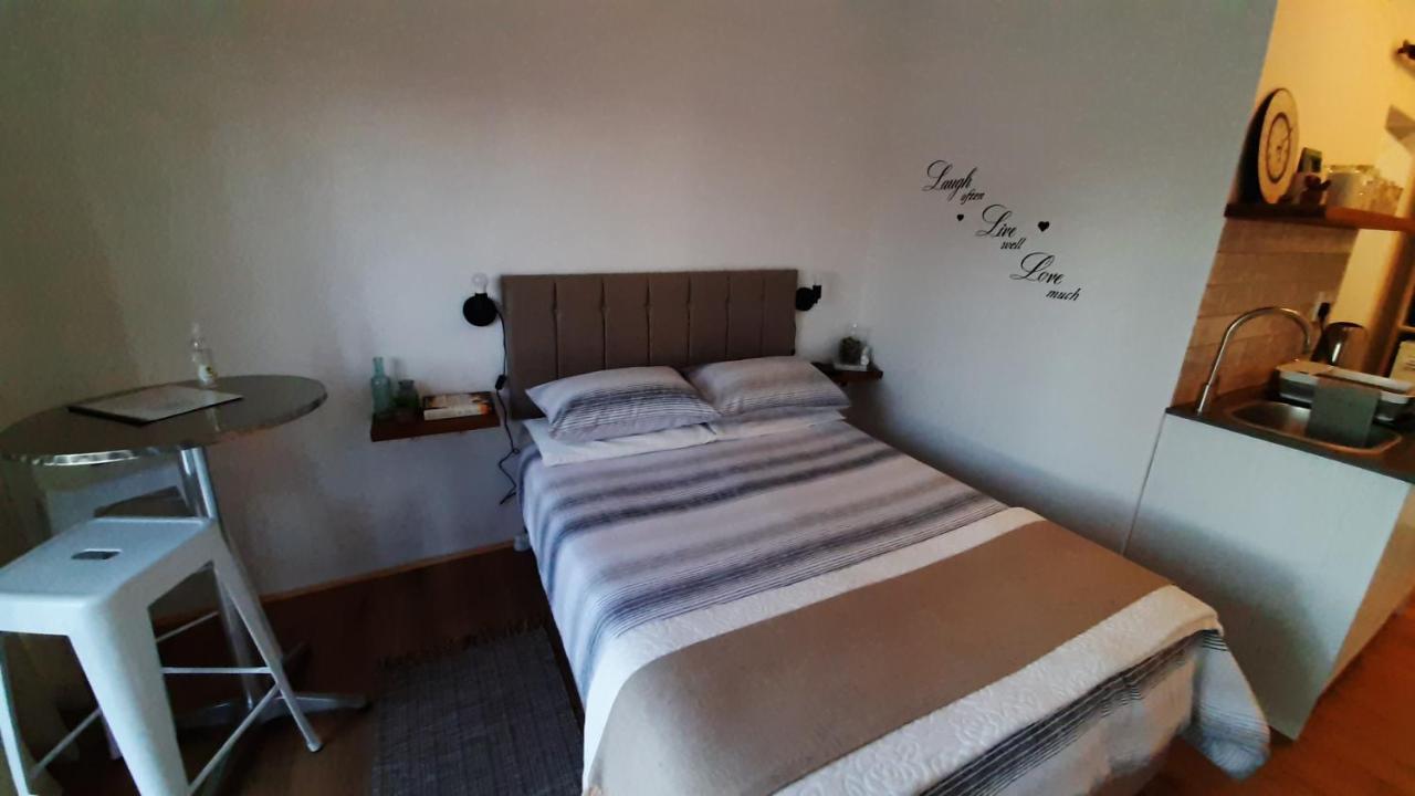 Longships Sanctuary Bed & Breakfast Plettenberg Bay Bagian luar foto