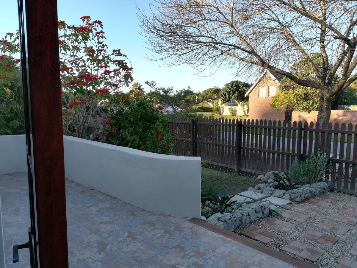 Longships Sanctuary Bed & Breakfast Plettenberg Bay Bagian luar foto